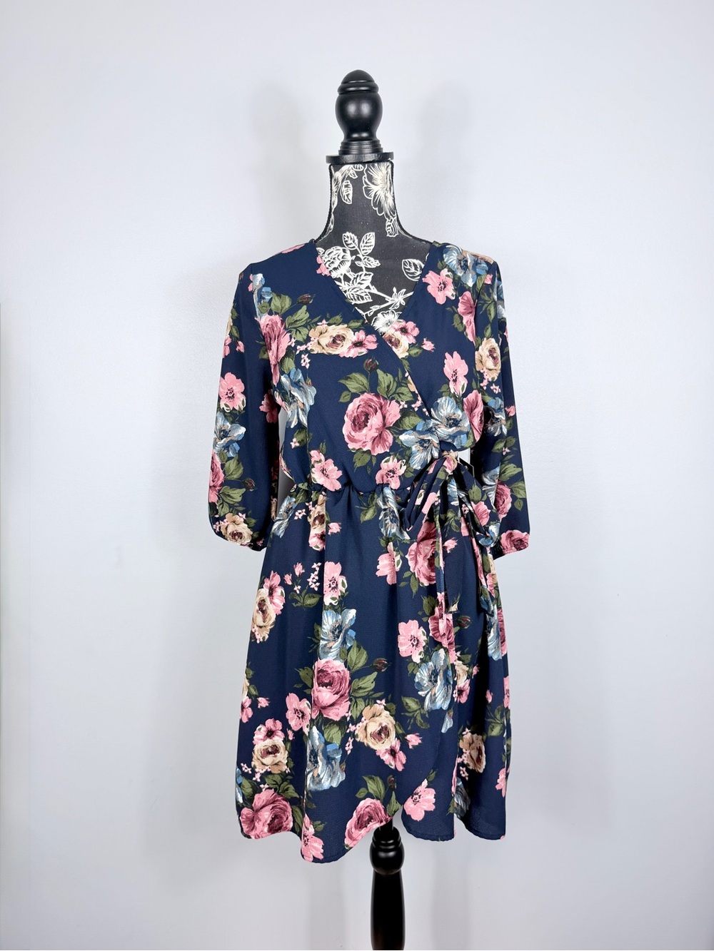 NWT Scobe navy blue floral pattern faux wrap quarter sleevedress size large